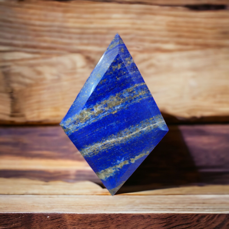 LAPIS LAZULI FORME DIAMANT SUR SOCLE 1