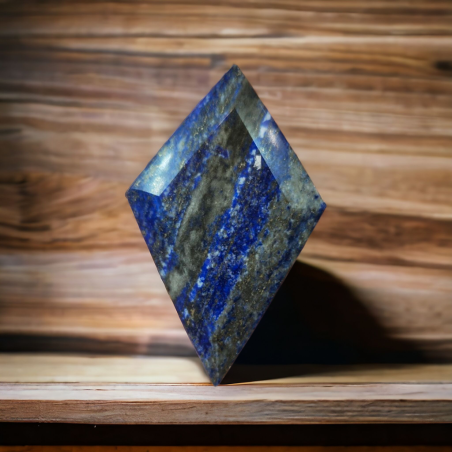 LAPIS LAZULI FORME DIAMANT SUR SOCLE 6