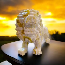 JADE LION SCULPTÉ